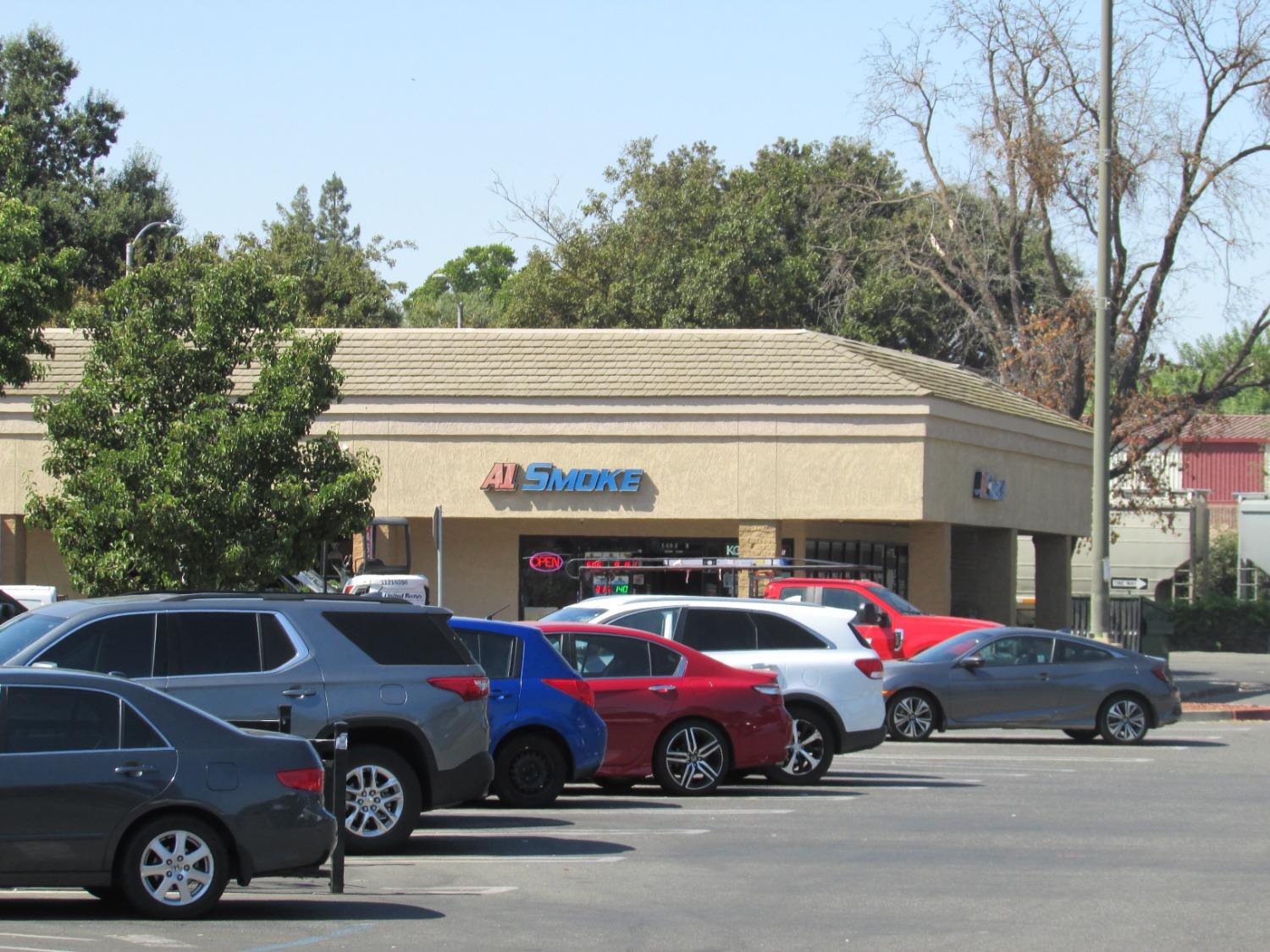 Photo of 1495 East St in Woodland, CA