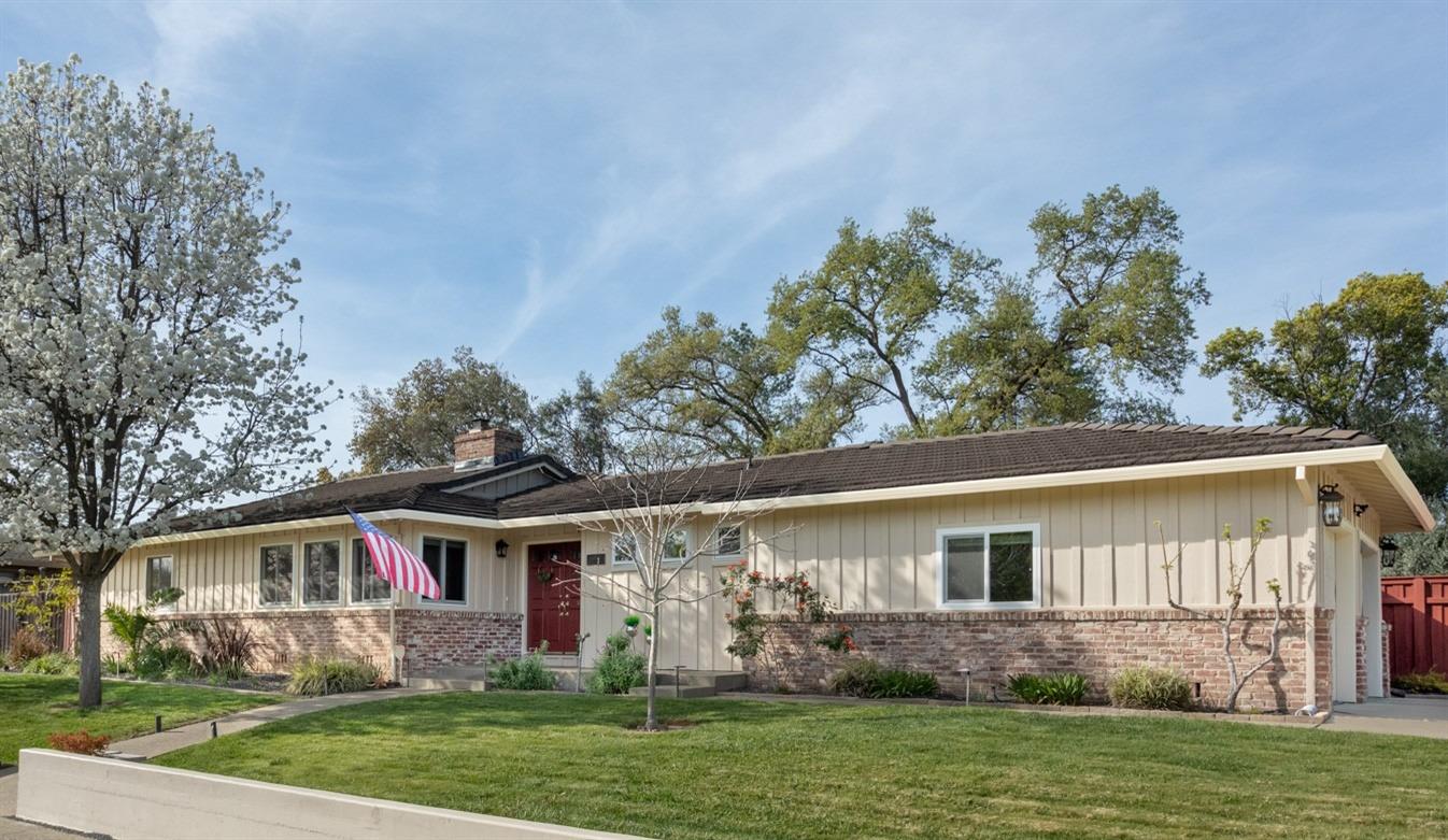 Photo of 6321 Eastmont Ct in Carmichael, CA