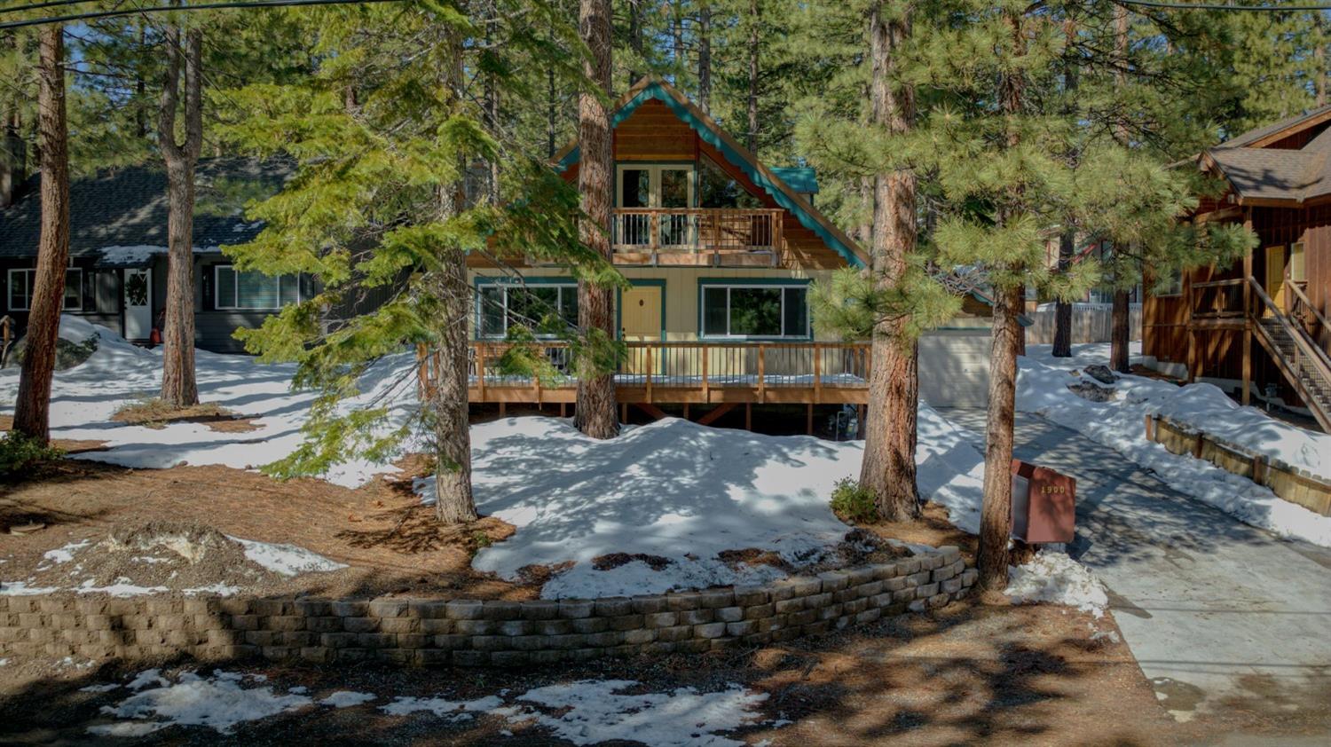Photo of 1900 Minniconjou Dr in South Lake Tahoe, CA