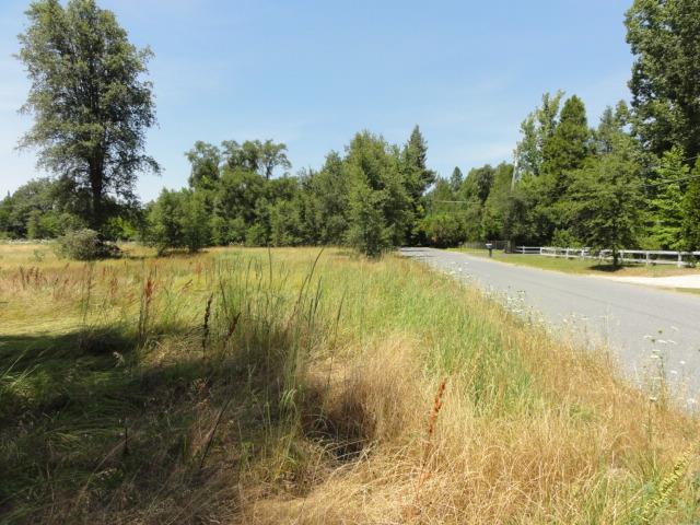 Photo of 18065 Lasso Loop in Penn Valley, CA