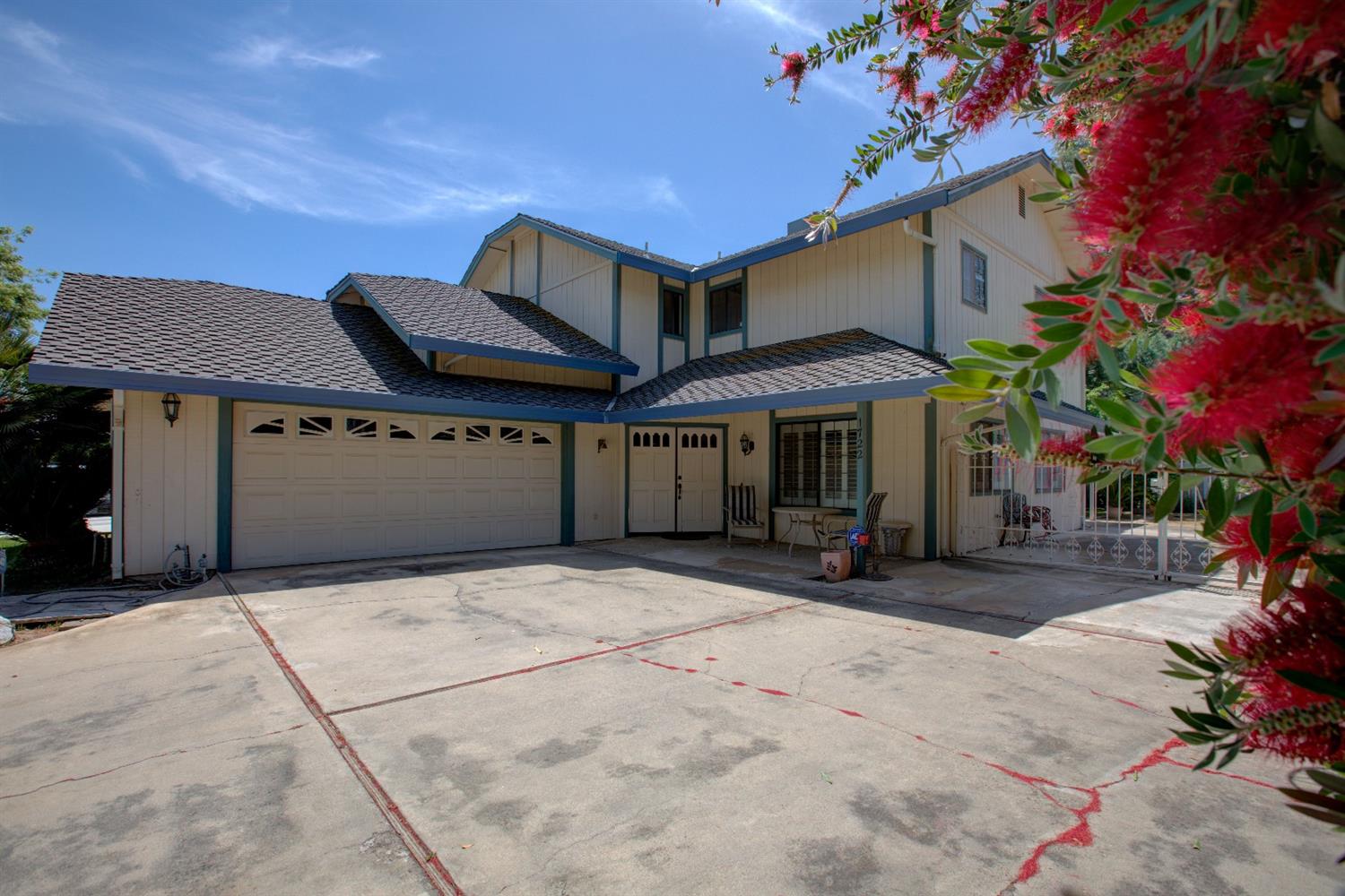 Detail Gallery Image 1 of 1 For 1722 Monte Grosso, Merced,  CA 95340 - 4 Beds | 2/1 Baths