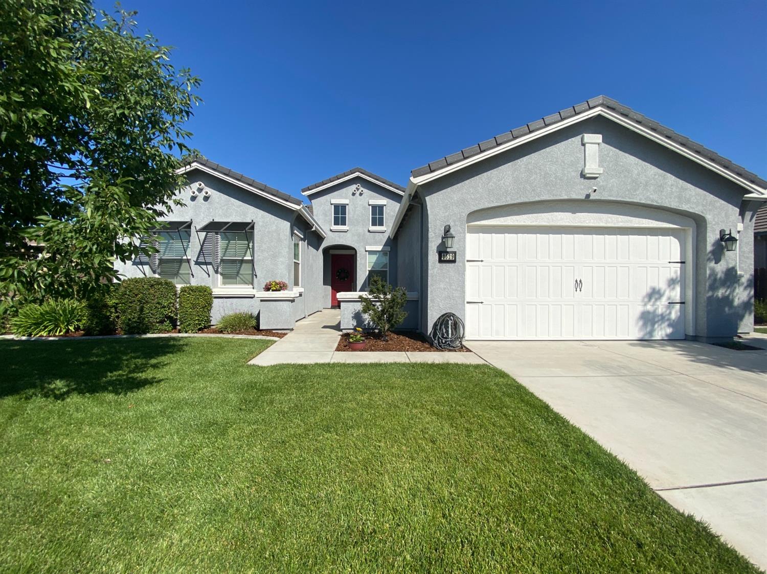 Detail Gallery Image 1 of 1 For 2529 Shady Mill Pl, Manteca,  CA 95336 - 3 Beds | 2 Baths