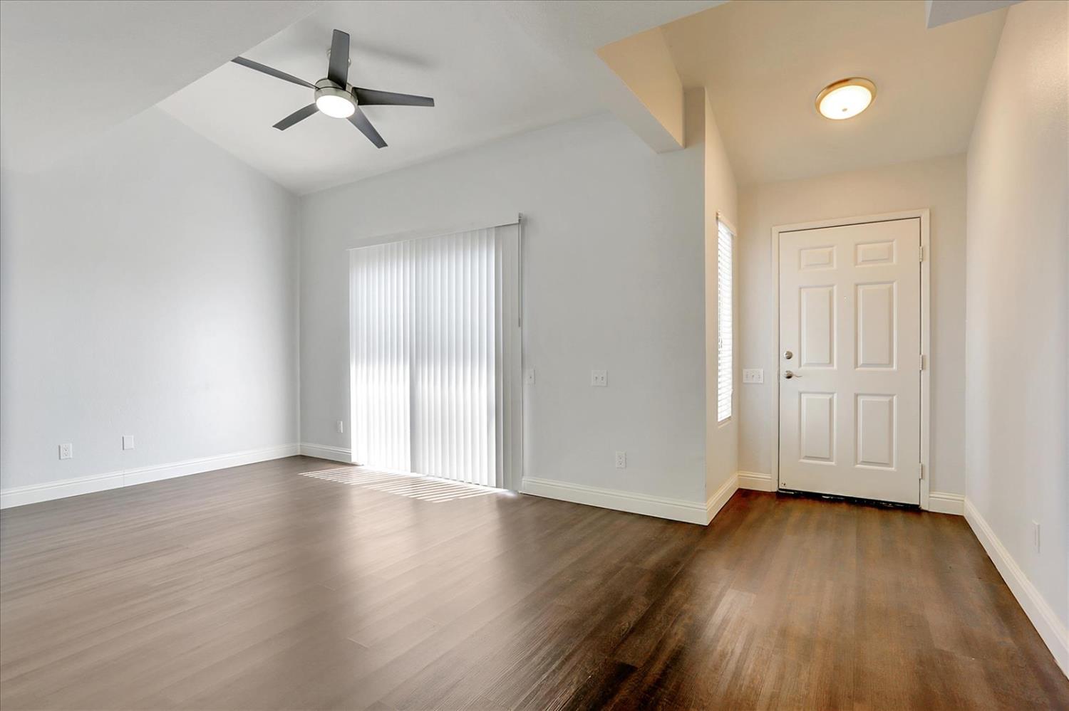 Photo #5: 221077812 Listing 