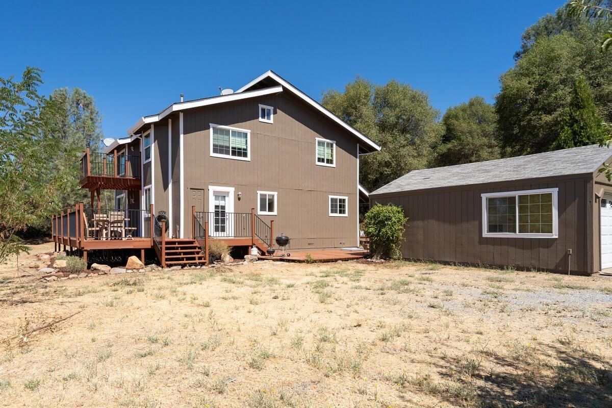 Detail Gallery Image 1 of 1 For 2296 Gravel Rd, Placerville,  CA 95667 - 3 Beds | 2 Baths