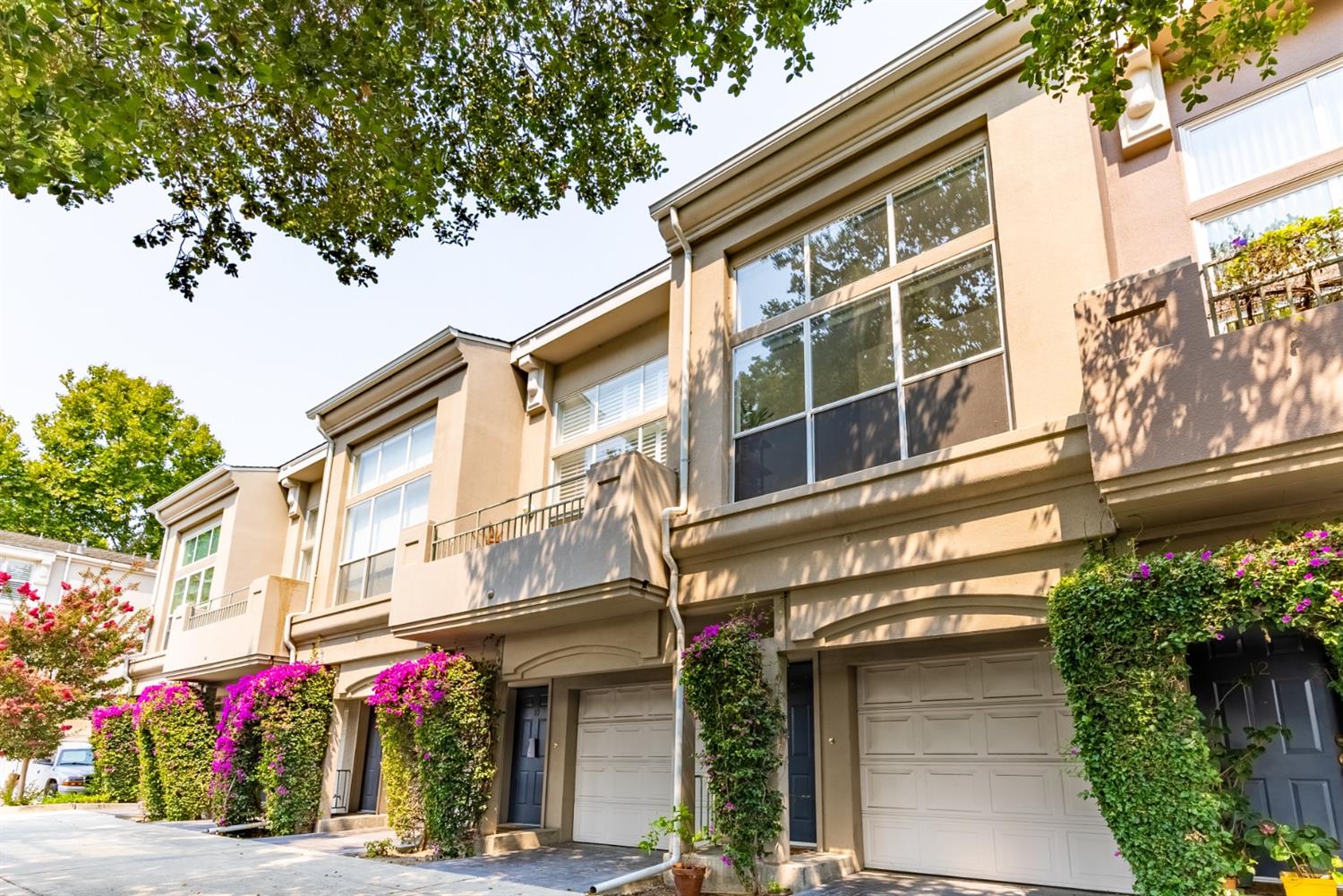 Detail Gallery Image 1 of 1 For 346 Dunsmuir Ter #11,  Sunnyvale,  CA 94085 - 1 Beds | 1 Baths