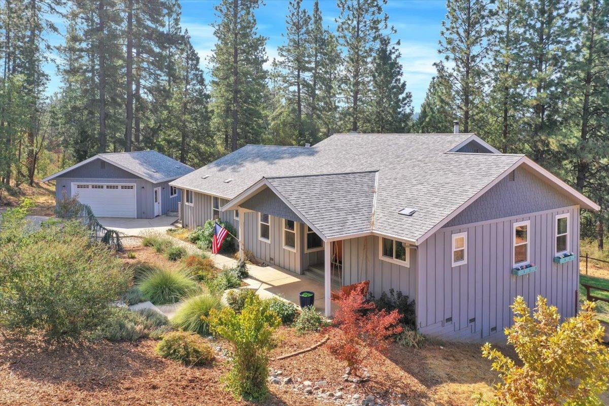 Detail Gallery Image 1 of 1 For 10267 Indian Trail, Nevada City,  CA 95959 - 3 Beds | 2 Baths