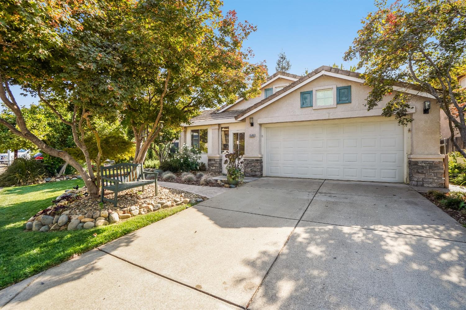 Detail Gallery Image 1 of 1 For 1540 Verbena Way, Roseville,  CA 95747 - 3 Beds | 2 Baths