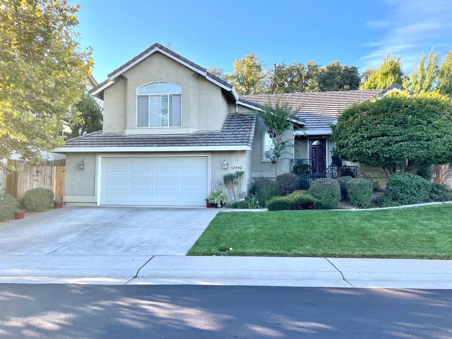 12440 Marathon Dr