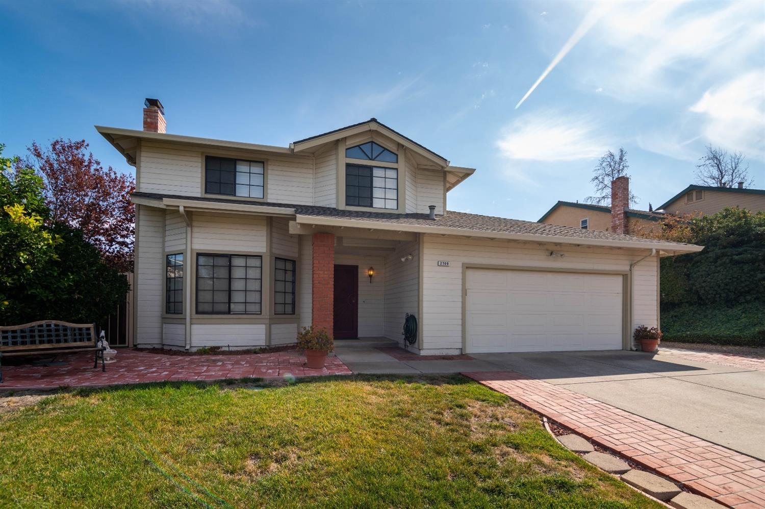 Detail Gallery Image 1 of 1 For 2709 Hyacinth Ct, Antioch,  CA 94531 - 3 Beds | 2/1 Baths
