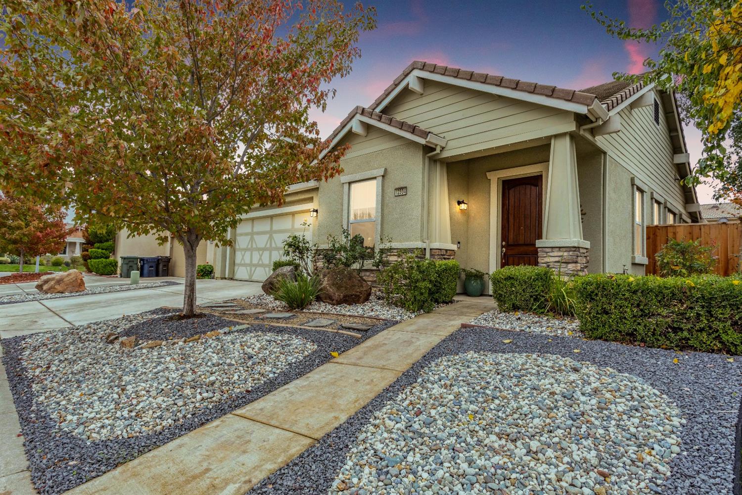 Detail Gallery Image 1 of 1 For 12304 Edyth Lake Way, Rancho Cordova,  CA 95742 - 4 Beds | 2 Baths