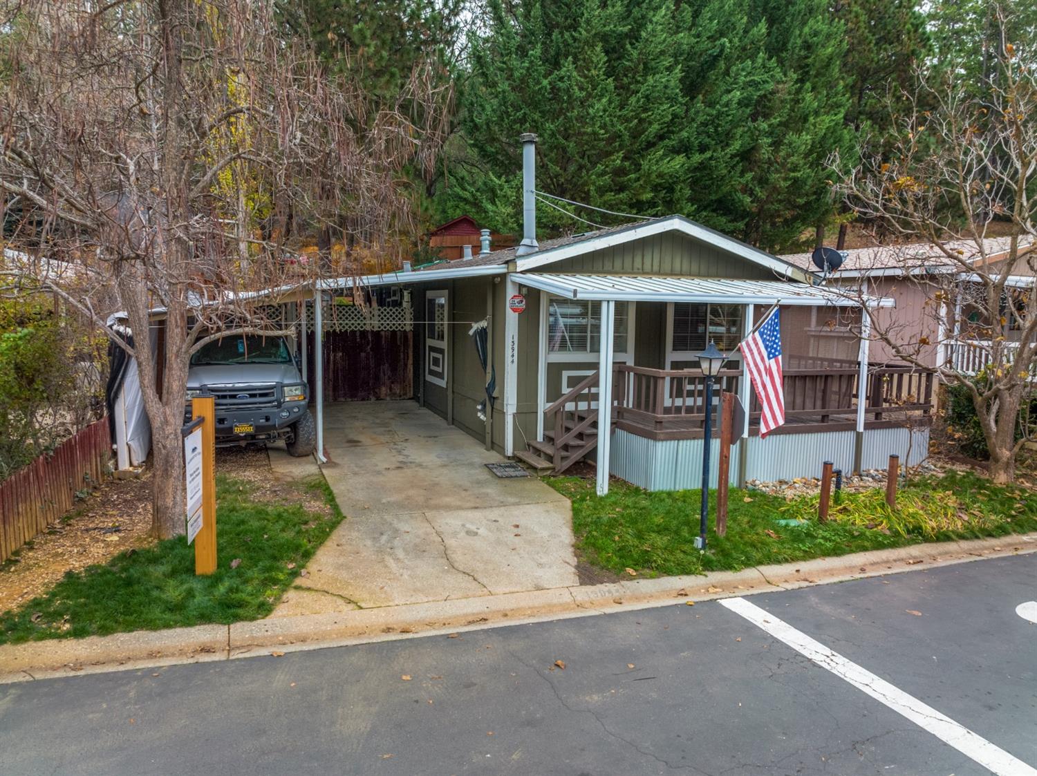 Detail Gallery Image 1 of 1 For 13944 Golden Star Rd, Grass Valley,  CA 95949 - 2 Beds | 2 Baths