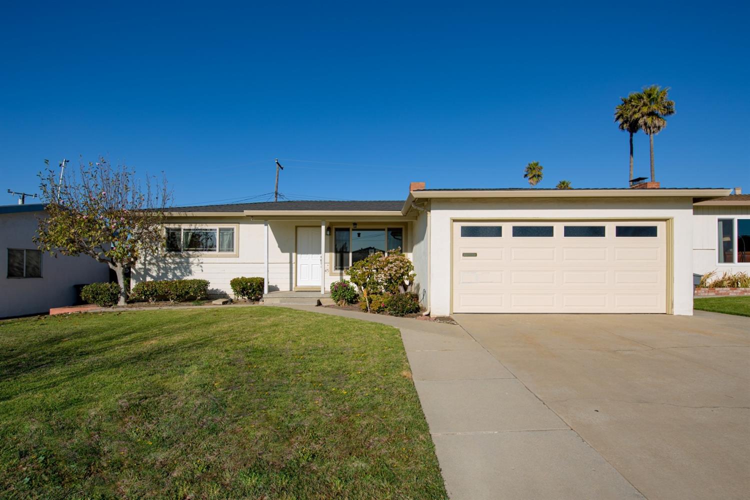 Detail Gallery Image 1 of 1 For 45 St. Francis, Salinas,  CA 93906 - 3 Beds | 1/1 Baths