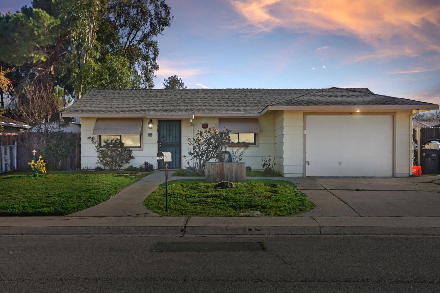 This is an ideal home for first time home buyers! Home features a remodeled bathroom and has ceiling fans central heat and air. Fall in love with the large backyard that will be great for entertaining friends and family.