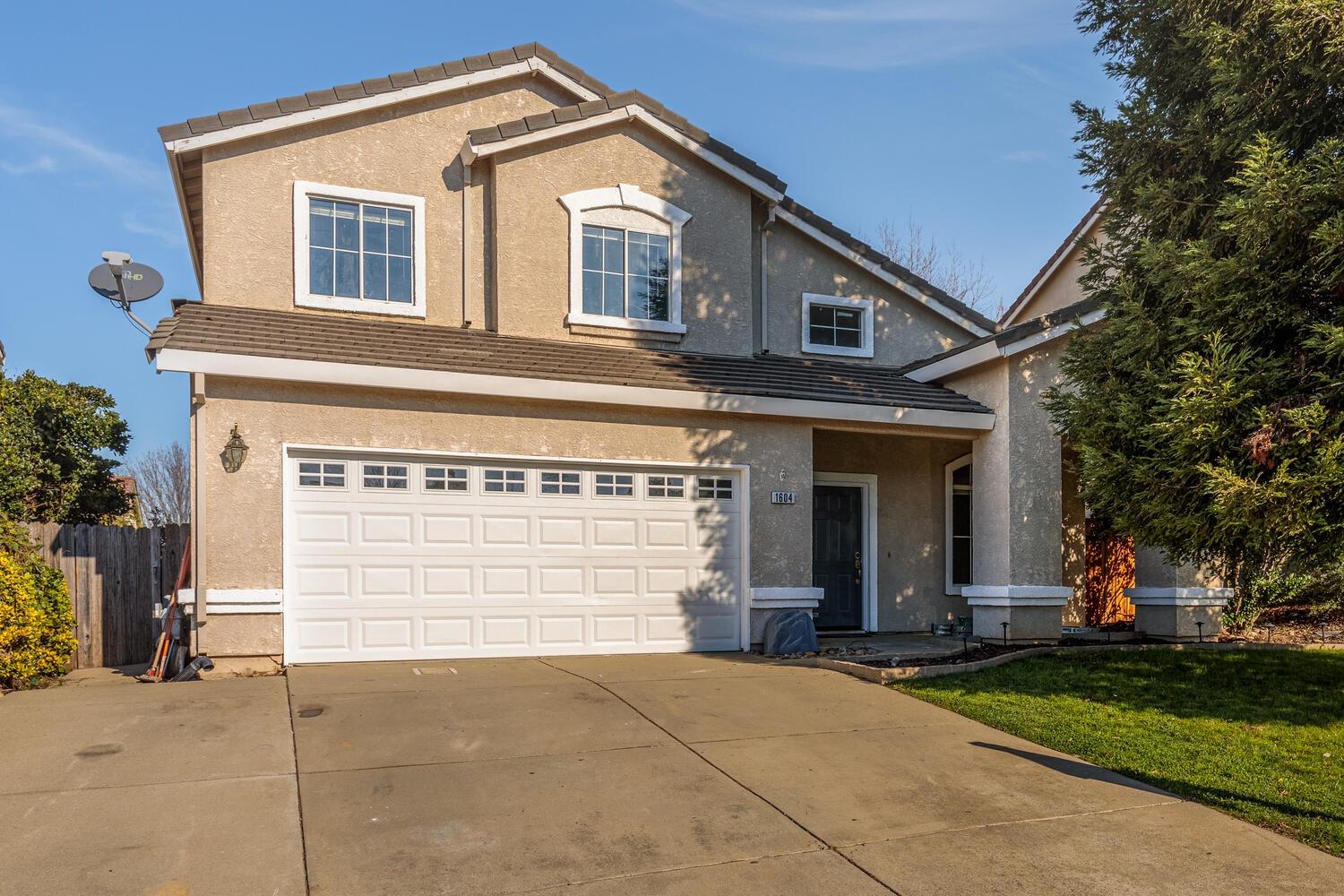Detail Gallery Image 1 of 1 For 1604 Poppy Cir, Rocklin,  CA 95765 - 4 Beds | 2/1 Baths