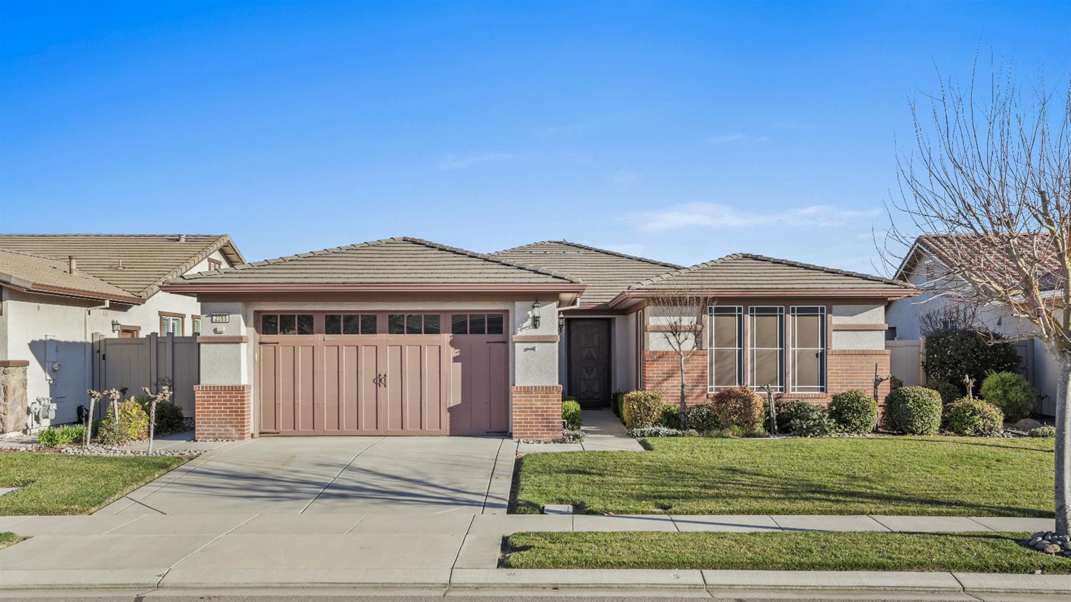 Detail Gallery Image 1 of 1 For 2368 Pepper Tree Ln, Manteca,  CA 95336 - 2 Beds | 2 Baths