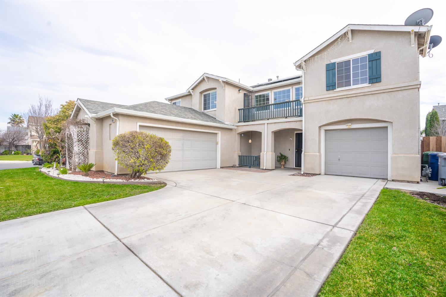 Detail Gallery Image 1 of 1 For 2595 Cinnamon Teal, Los Banos,  CA 93635 - 4 Beds | 2/1 Baths