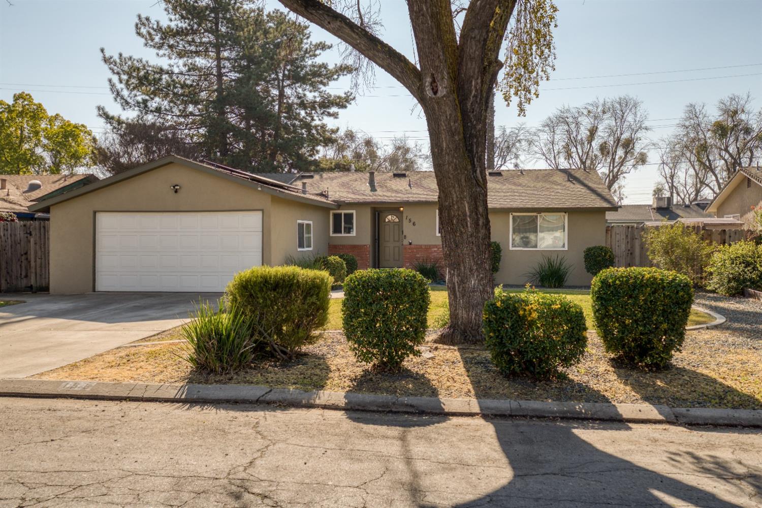 Detail Gallery Image 1 of 1 For 156 Tokay Ave, Modesto,  CA 95350 - 3 Beds | 2 Baths