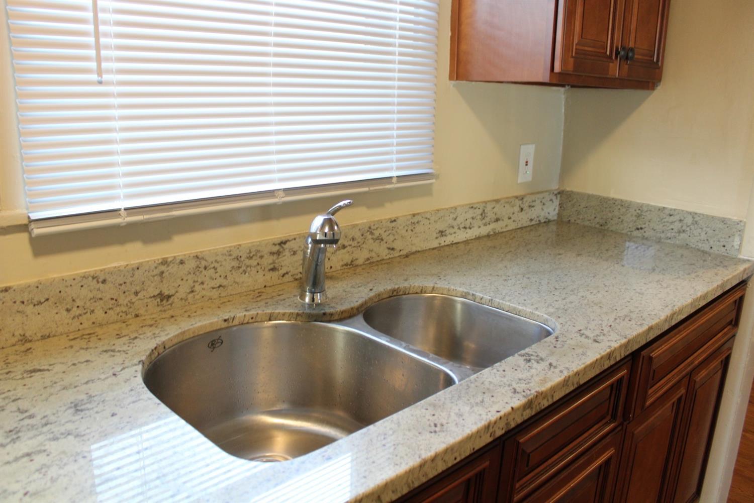 Detail Gallery Image 9 of 10 For 536 Searchlight Ave, Stockton,  CA 95205 - – Beds | – Baths
