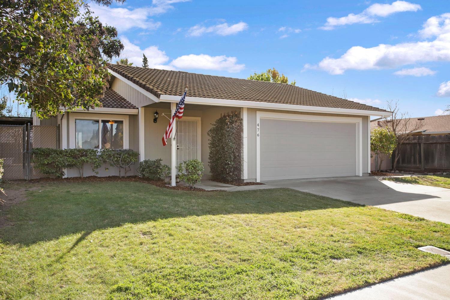 Detail Gallery Image 1 of 1 For 476 Birchwood St, Manteca,  CA 95336 - 2 Beds | 2 Baths