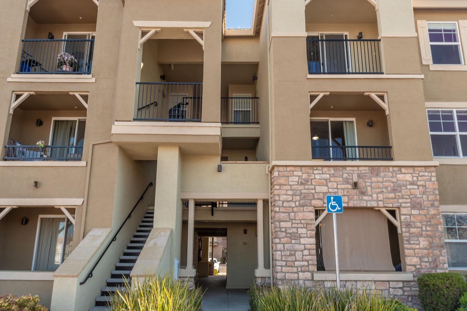 Detail Gallery Image 1 of 1 For 1201 Whitney Ranch Pkwy #922,  Rocklin,  CA 95765 - 2 Beds | 2 Baths