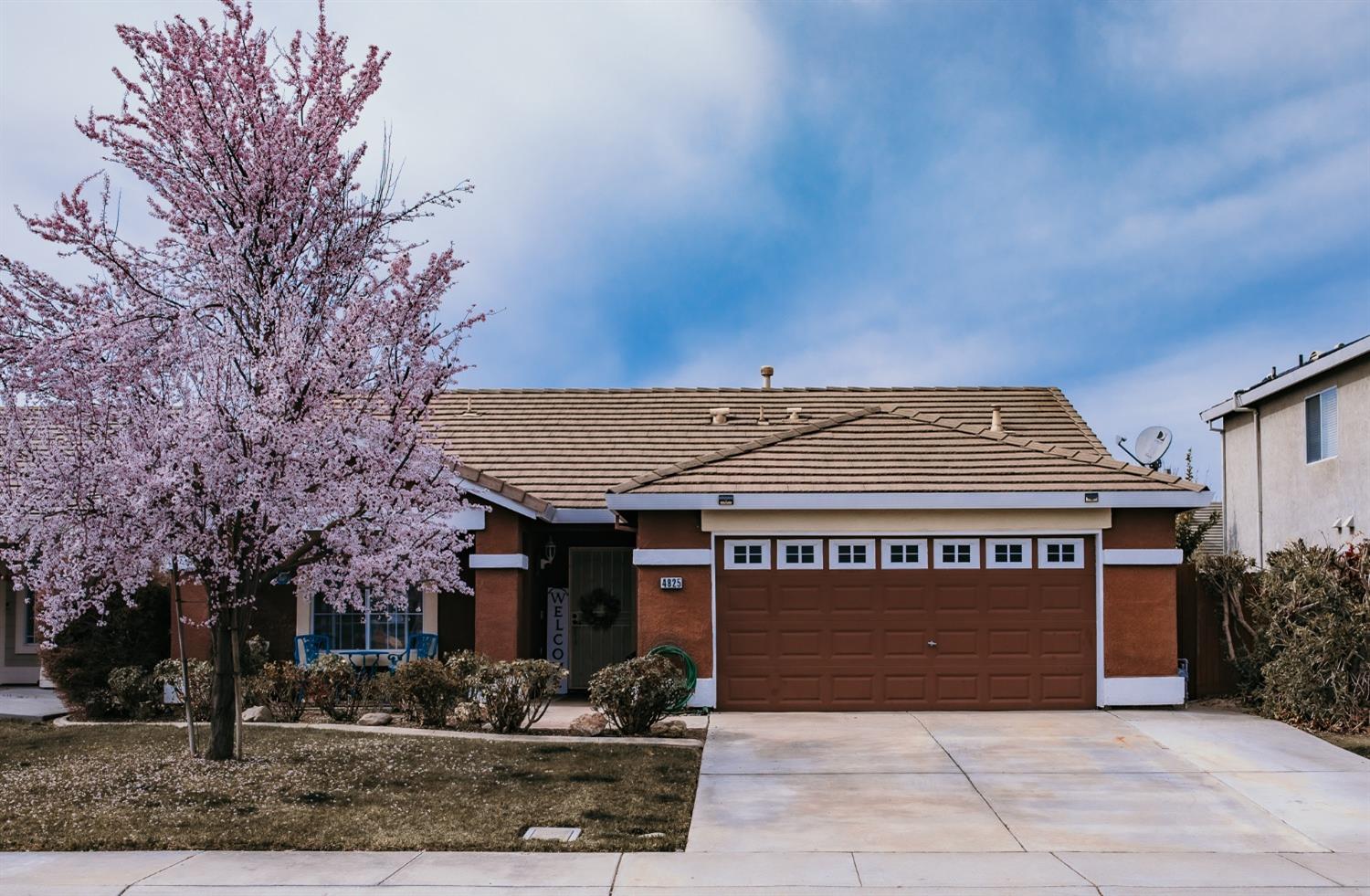 Detail Gallery Image 1 of 1 For 4825 Forecast Way, Stockton,  CA 95206 - 2 Beds | 2 Baths