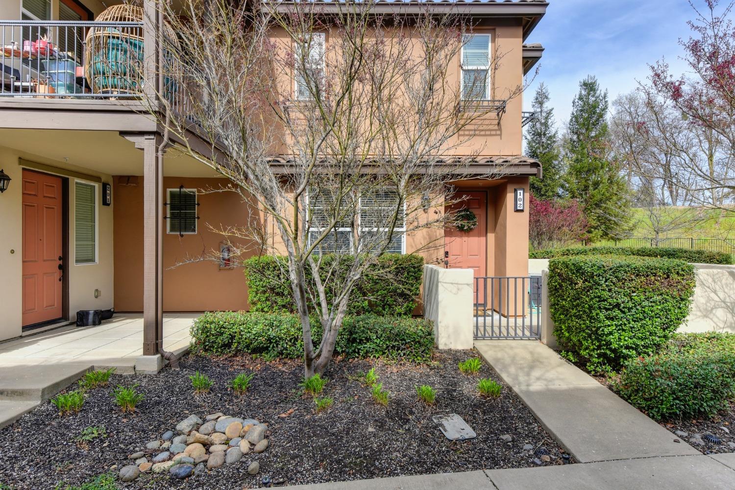 Photo #2: 222025724 Listing 
