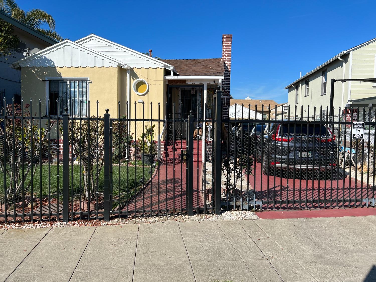 Photo of 2349 90th Ave in Oakland, CA