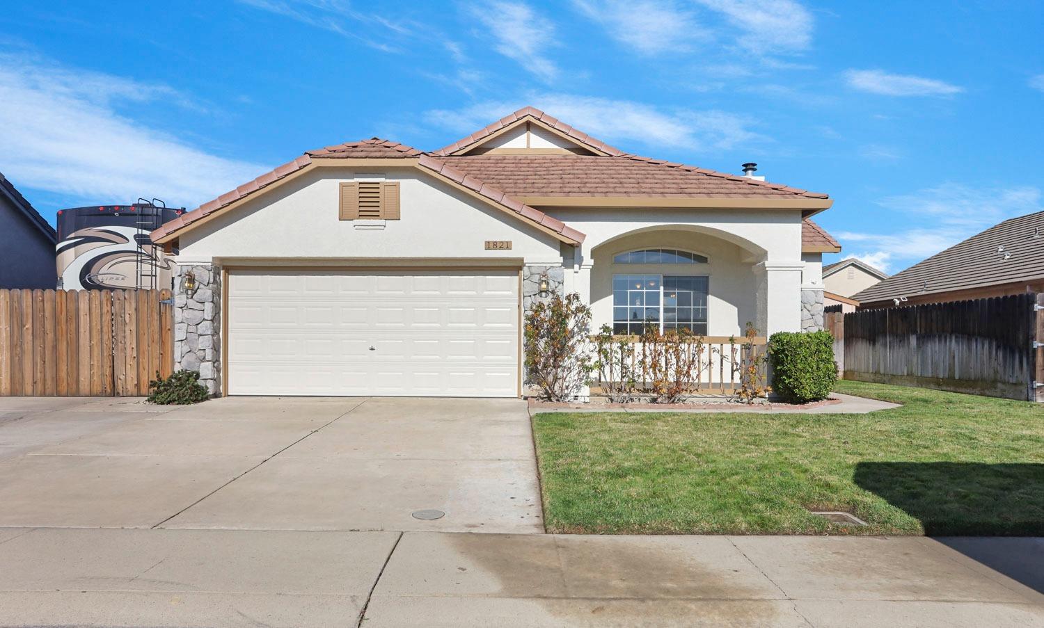 Detail Gallery Image 1 of 1 For 1821 Exeter Dr, Manteca,  CA 95336 - 3 Beds | 2 Baths