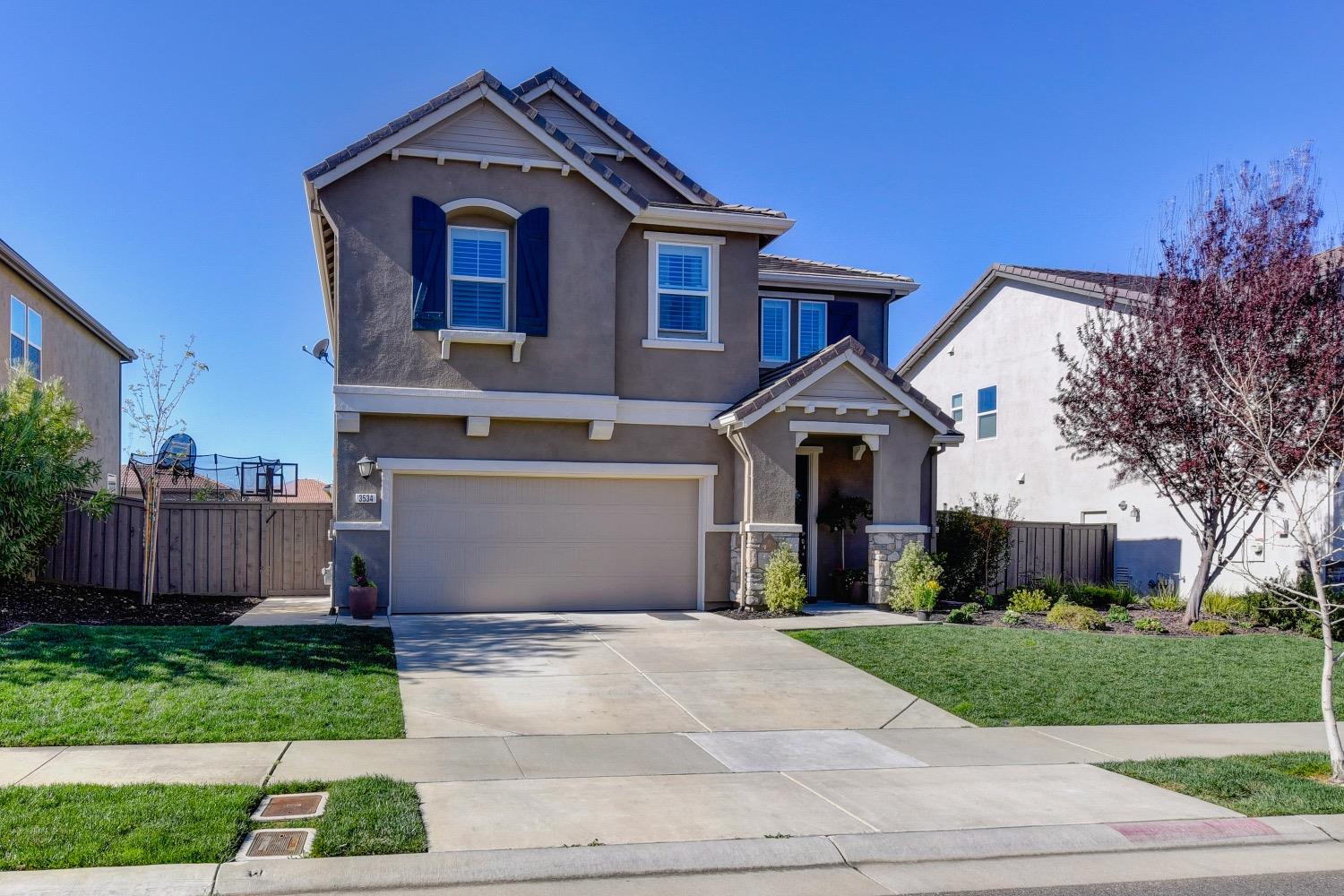 Detail Gallery Image 1 of 1 For 3534 Landsdale Way, El Dorado Hills,  CA 95762 - 4 Beds | 2/1 Baths