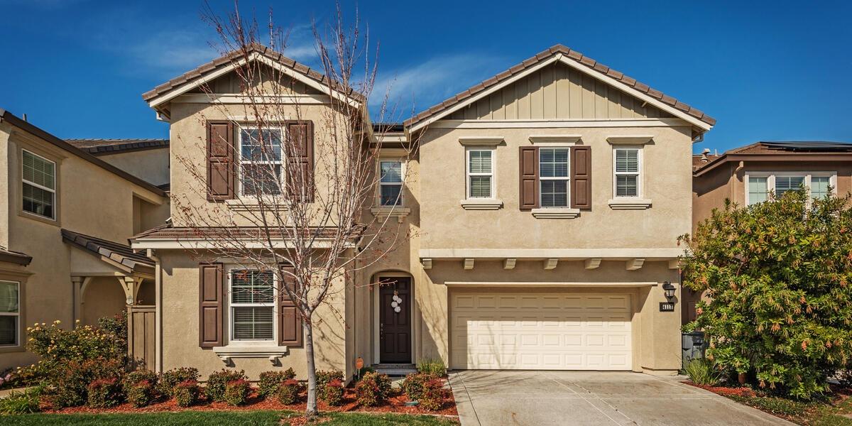 Detail Gallery Image 1 of 1 For 4113 Autumn Crossing Ln, Rocklin,  CA 95677 - 5 Beds | 3 Baths