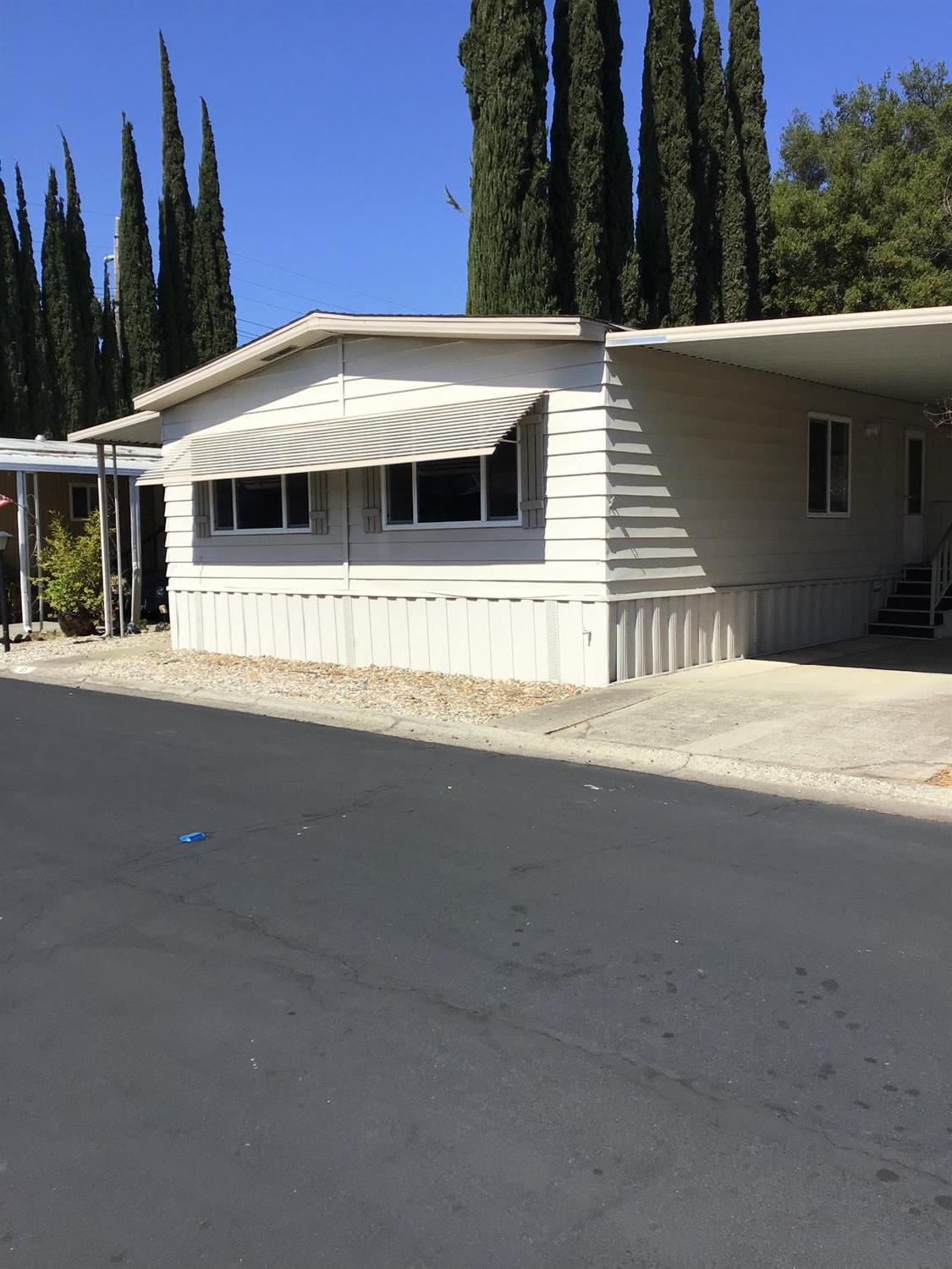 Photo of 35 Rio Vis in Lodi, CA