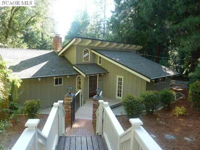 Detail Gallery Image 1 of 1 For 10979 Red Dog Rd, Nevada City,  CA 95959 - 2 Beds | 2 Baths