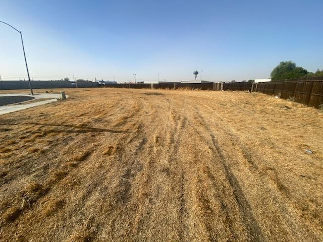 Detail Gallery Image 2 of 4 For 1500 Racquet Club Dr, Los Banos,  CA 93635 - – Beds | – Baths