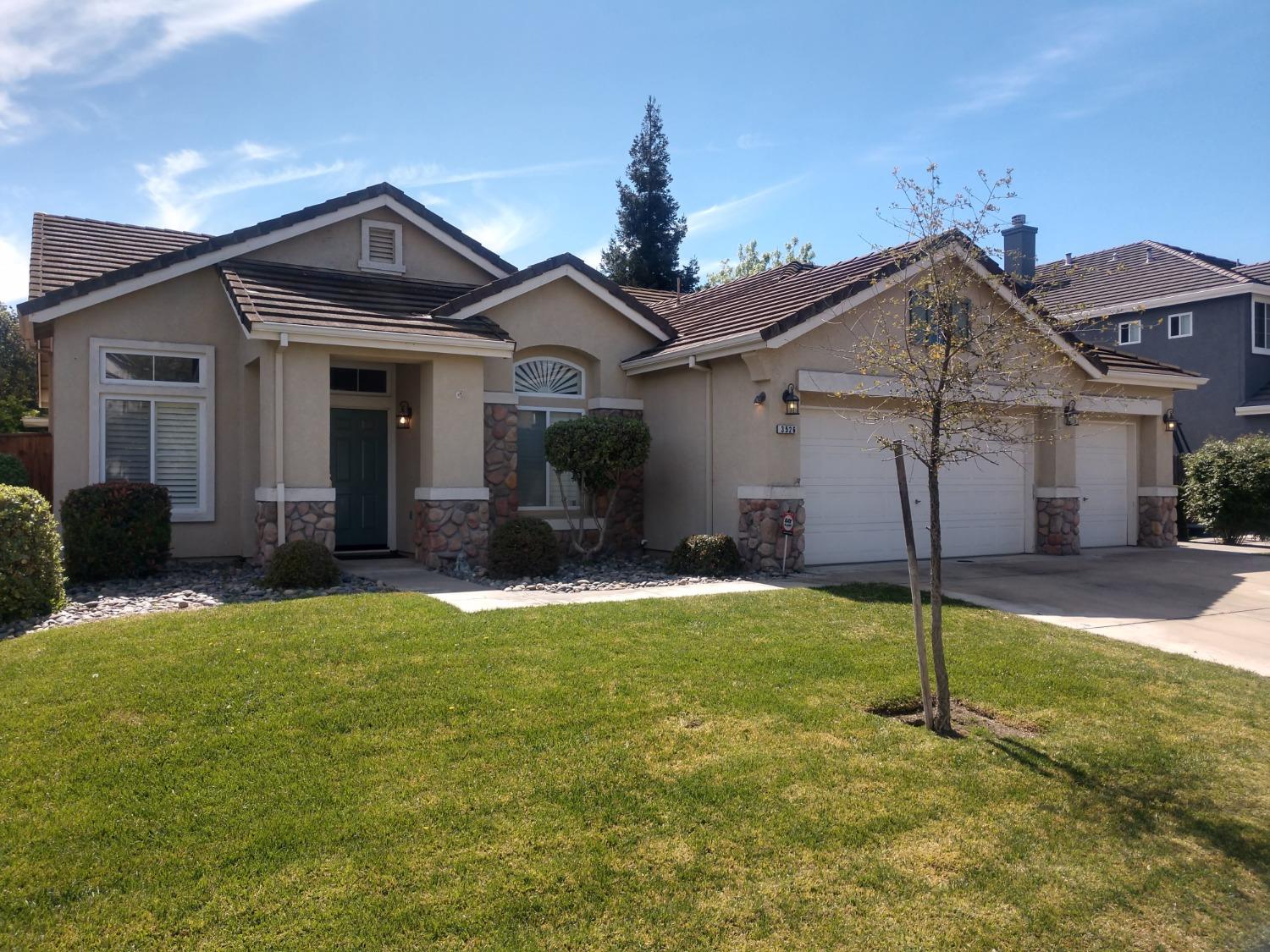 Detail Gallery Image 1 of 1 For 3526 Canyonlands Rd, Stockton,  CA 95209 - 4 Beds | 2 Baths