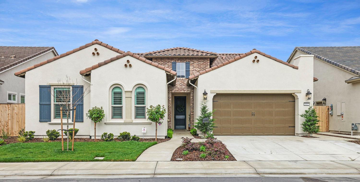 Detail Gallery Image 1 of 1 For 1527 Marigold Way, Lodi,  CA 95242 - 4 Beds | 2 Baths