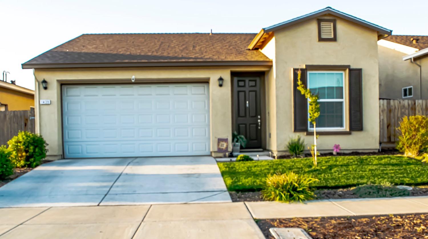 Detail Gallery Image 1 of 1 For 1439 Woodbury Ct, Merced,  CA 95348 - 3 Beds | 2 Baths