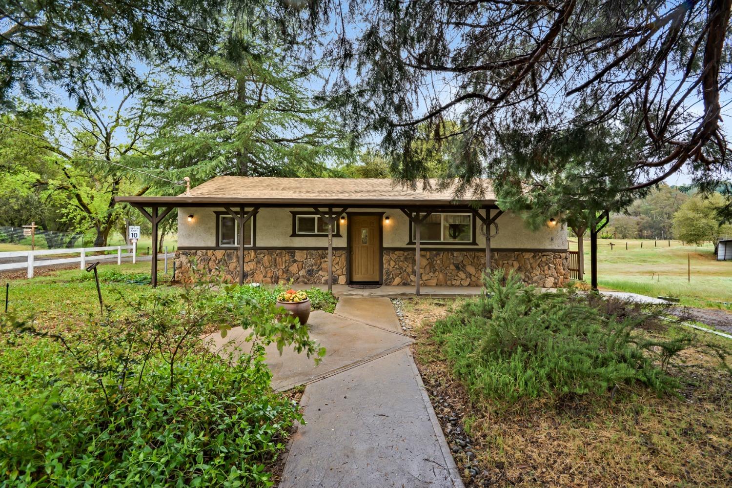 Detail Gallery Image 1 of 1 For 4185 Wildwood Way, Shingle Springs,  CA 95682 - 3 Beds | 1/1 Baths
