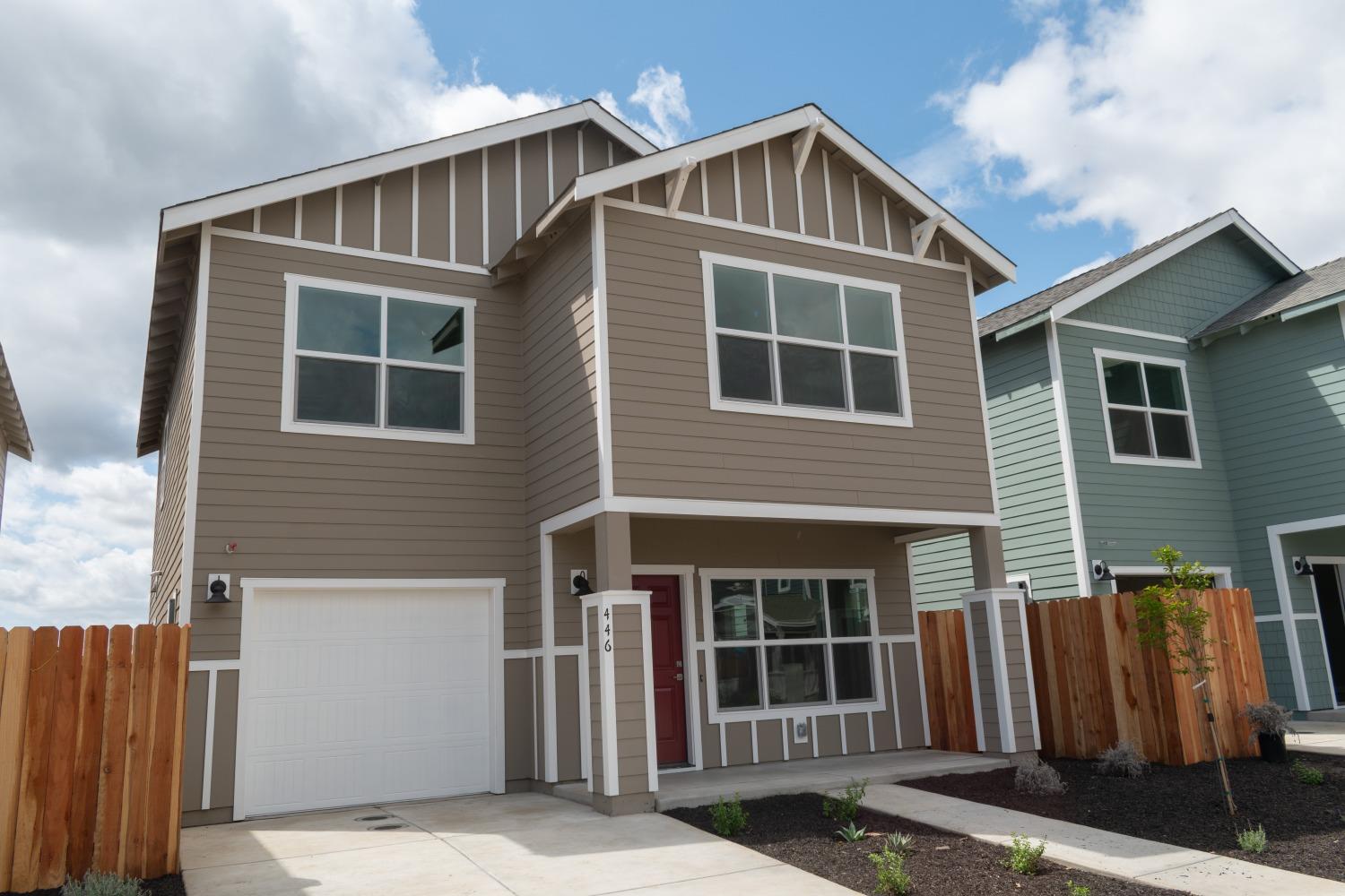 Photo of 446 Cottage Cir in Winters, CA