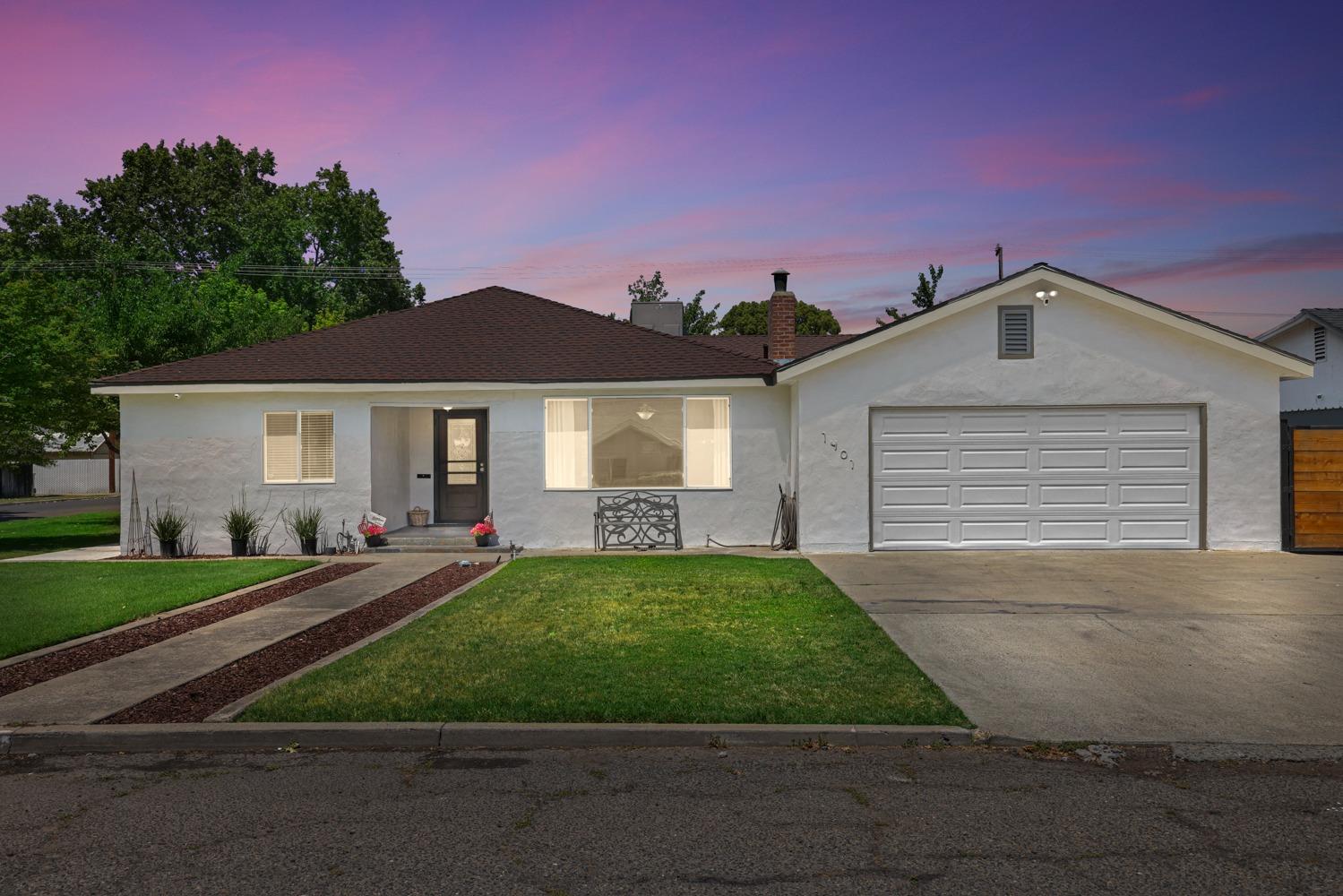 Detail Gallery Image 1 of 1 For 1401 Sycamore St, Turlock,  CA 95380 - 4 Beds | 2 Baths