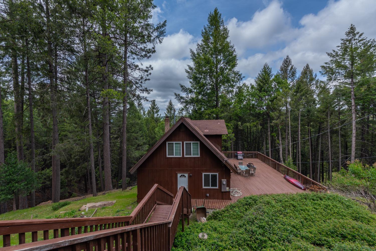 Detail Gallery Image 1 of 1 For 5481 Begonia, Pollock Pines,  CA 95726 - 3 Beds | 2 Baths