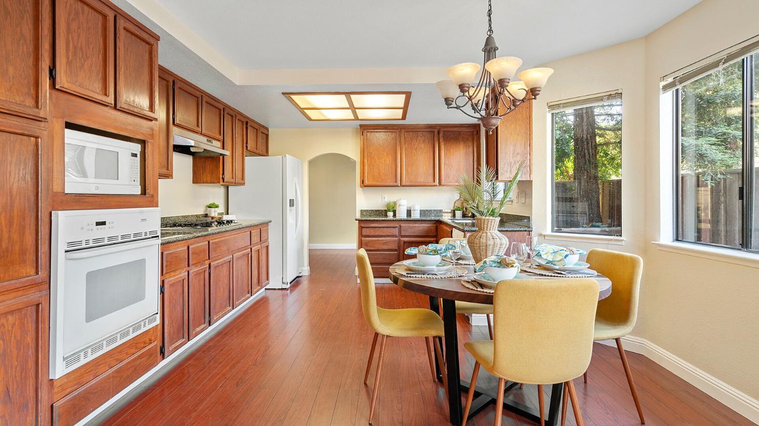 Detail Gallery Image 17 of 53 For 1725 Parker Polich Ct, Tracy,  CA 95376 - 4 Beds | 2/1 Baths