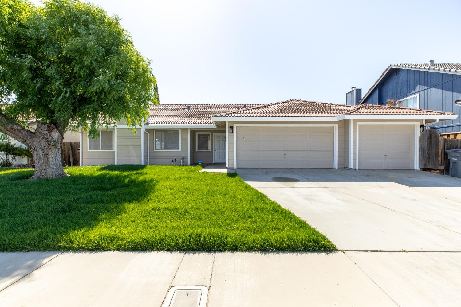 Detail Gallery Image 1 of 1 For 511 Datewood Ct, Los Banos,  CA 93635 - 3 Beds | 2 Baths