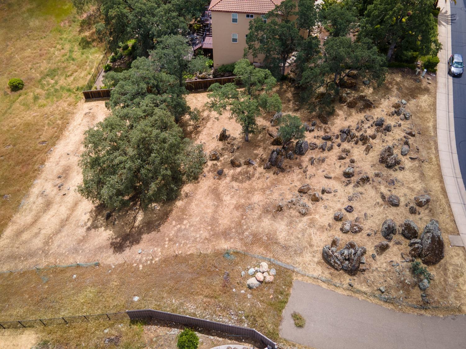 Photo of 750 Grandview Dr in Folsom, CA
