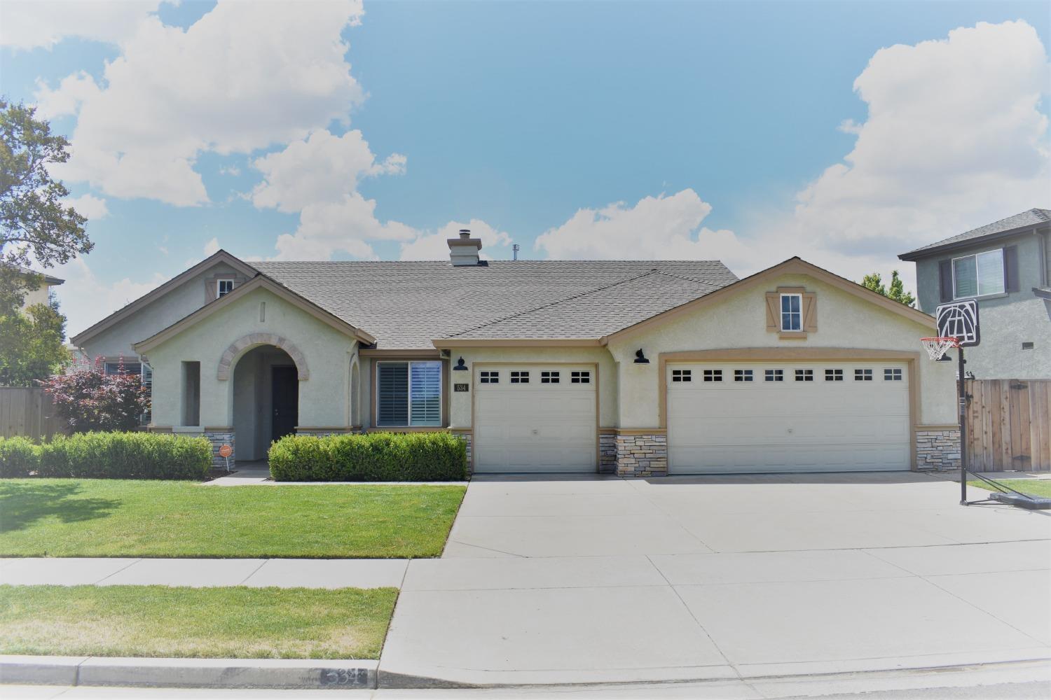 Detail Gallery Image 1 of 1 For 534 Summerton Ln, Turlock,  CA 95382 - 3 Beds | 2/1 Baths