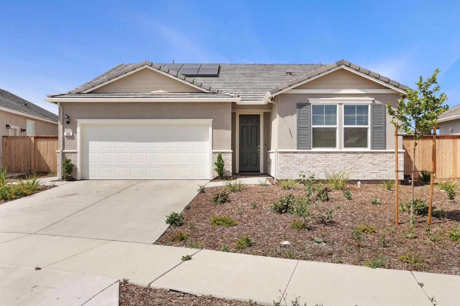 Detail Gallery Image 1 of 1 For 369 George St, Lathrop,  CA 95330 - 3 Beds | 2 Baths