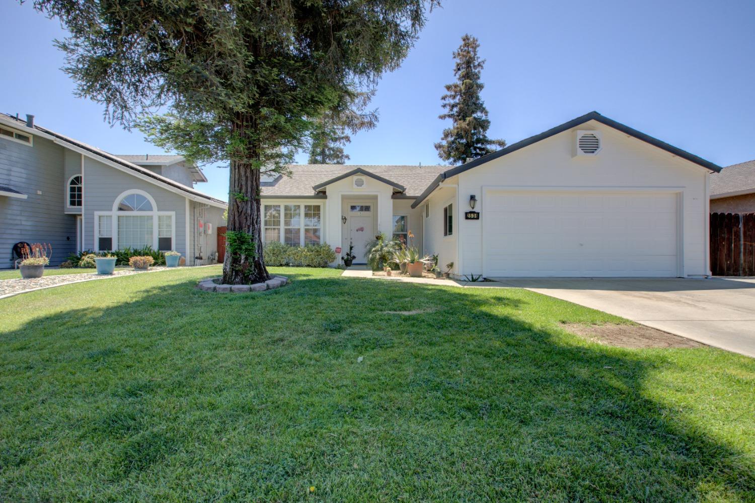 2536 Country Manor Drive, Riverbank, CA 95367