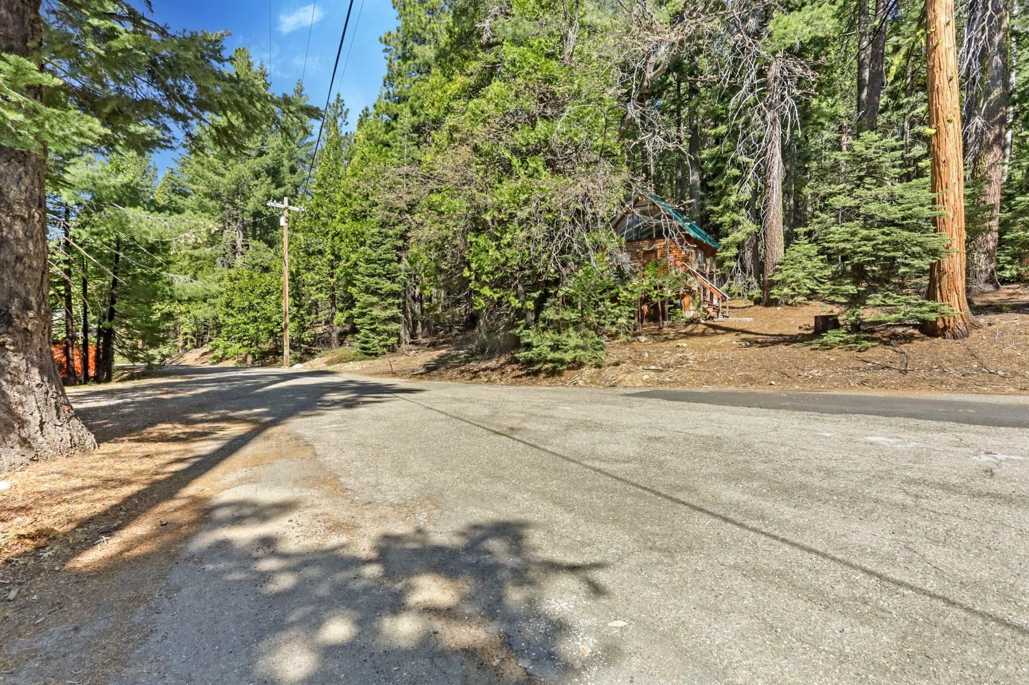 Photo of 201 Beatrice Dr in Arnold, CA