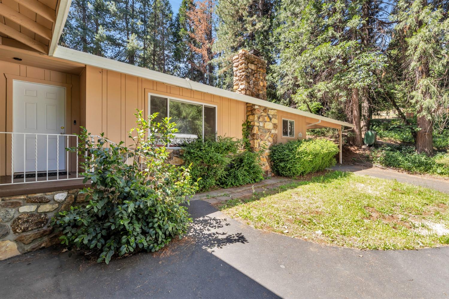 2781 Crystal Springs Rd, Camino, CA 95709 - 3 Beds | 2 Baths (Expired ...