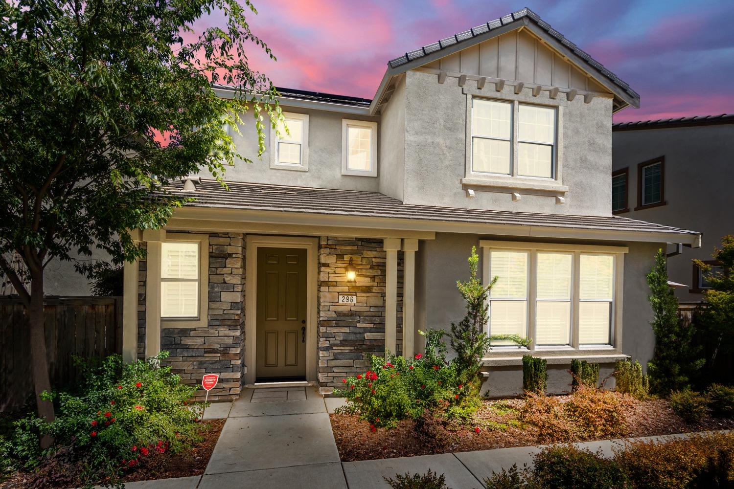 Detail Gallery Image 1 of 1 For 296 Colner Cir, Folsom,  CA 95630 - 3 Beds | 2/1 Baths