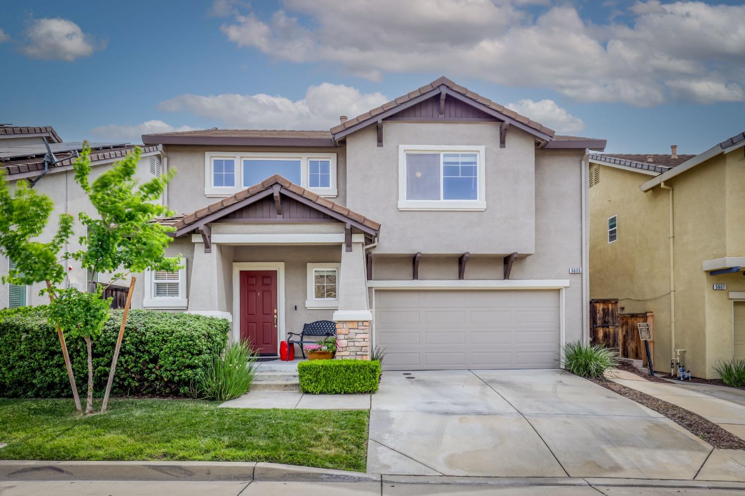 Detail Gallery Image 1 of 1 For 5605 Daffodil Cir, Rocklin,  CA 95677 - 3 Beds | 2/1 Baths